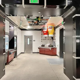 Condiment area
