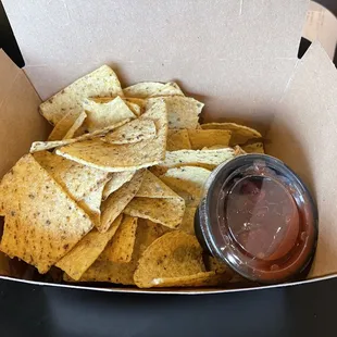 Chips &amp; salsa