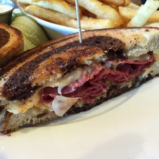 Pastrami Reuben