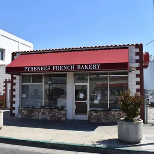 Bakery Front 2022