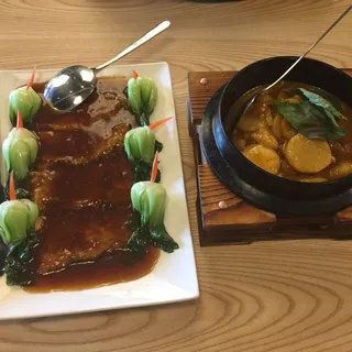 Seafood Stone Pot (Curry Base)