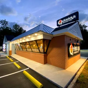 the outside of the restaurant