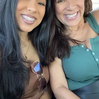Nicole G.