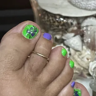 And once again! I love them. Thank you Q nails! You never disappoint me. The margaritas are a great bonus also.