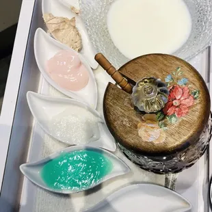 Milk &amp; Honey  Pedi