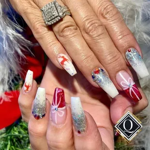 Christmas nails Q Nails Spa