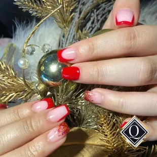 Christmas nails Q Nails Spa