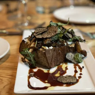 Q Restaurant & Bar