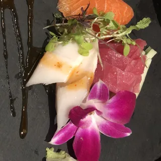 SASHIMI SAMPLER