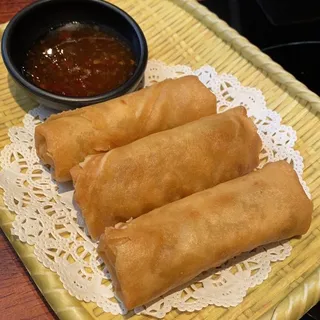 FRIED VEGGIE SPRING ROLLS