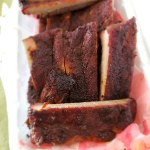 a tray of ribs