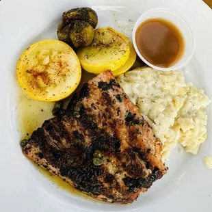 Mahi Mahi with mash potatoes