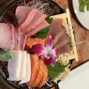 Osaka Sashimi Set