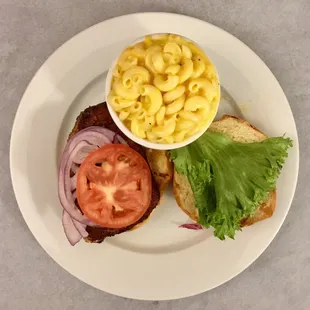 Blackened Mahi and Mac and Cheese