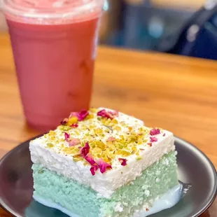 Pistachio Milk Cake and a Strawberry smoothie