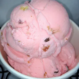 CSA ice cream is made specifically for our Cafe. Cherry ice cream with slivered almonds and pieces of chocolate, how can you live without it