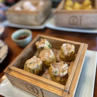 Park and shrimp Sui Mai