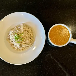 Crab Roe Noodles