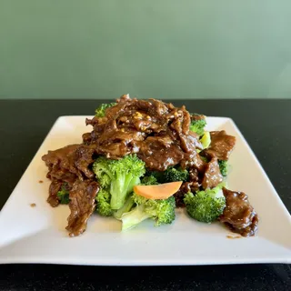 Wok Fried Beef with Broccoli