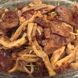 Spicy oxtail and beef tendon 夫妻肺片