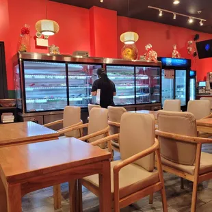 the interior of a chinese restaurant