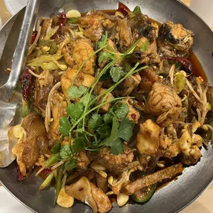 Large dry hot pot with fish fillet and beef tendon, garlic medium spicy