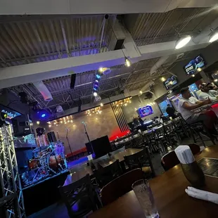 sushi and sashimi, interior