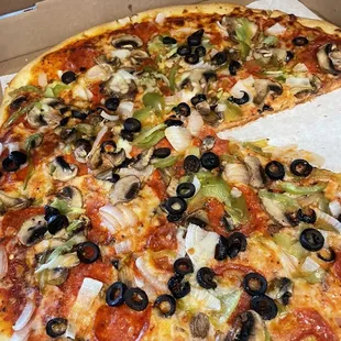 Large veggie with pepperoni