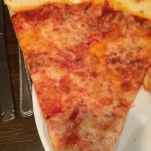 Yummy cheese pizza