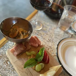 Mini cheese plate