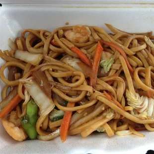 Shrimp Lo mein