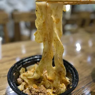 Garlic hand pulled noodles