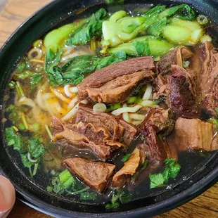 Beef noodle soup (light spicy)