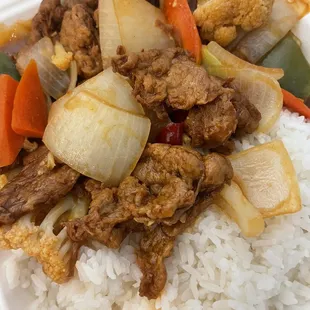 Kung Pao vegan &quot;chicken&quot; is super tasty, doesn&apos;t taste like chicken but I really like it.