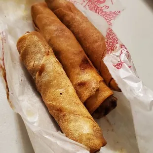 Spicy tofu egg rolls