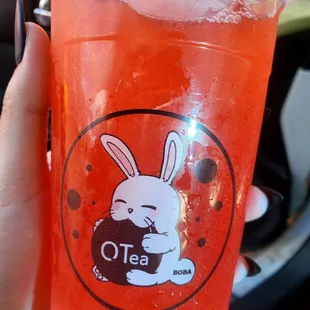 Took over 20 minutes for ONE tea. Thank goodness I didn't order multiple drinks. I don't think any drink is worth this wait.