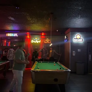 Pool table