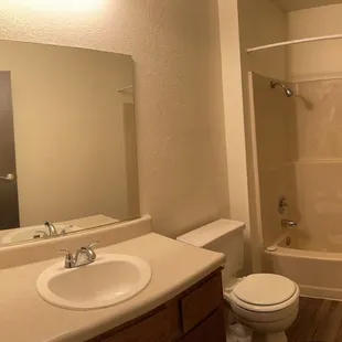 Quail Lakes Apartments
