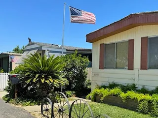 Country Western Mobile Home & RV Park