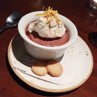 Aricha Station Coffee Pudding, Vanilla Cream, Blueberries