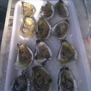 Fresh (Live) Blue Point Oysters