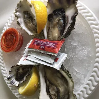 Fresh (Live) Dabob Oysters