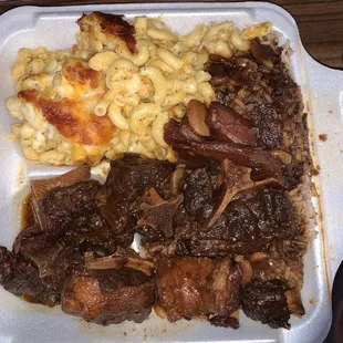 Large Oxtail Platter with Mac &amp; Cheese and Rice &amp; Beans