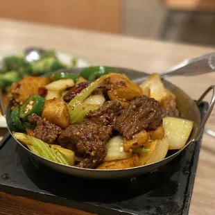 Beef chili dry pot