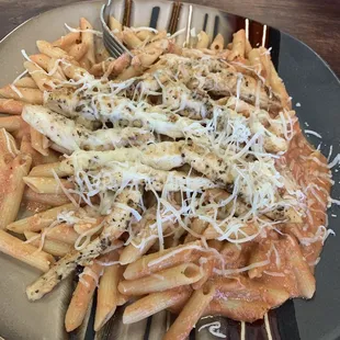 Creamy tomato penne with chicken