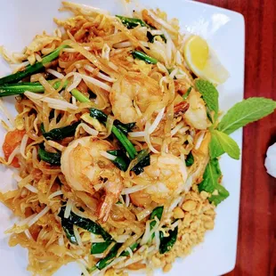 Padthai shrimp. Awesome dish.