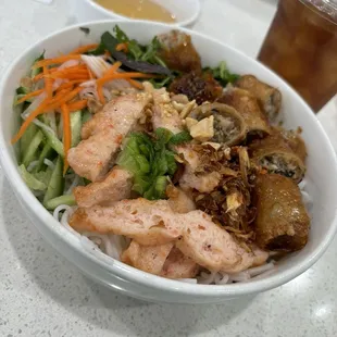 Refreshing noodles bowls are a summer must!