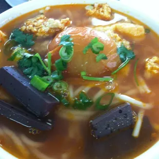 Canh Bun Dau Huyet