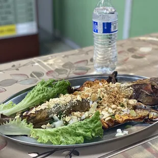 Cá nướng $30. Feeding mẹ and my boyfriend fully  (guess we have a small stomach idk)