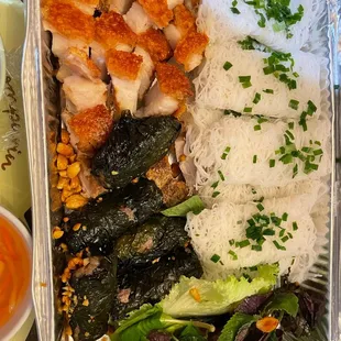 Banh hoi heo quay, bo la lot